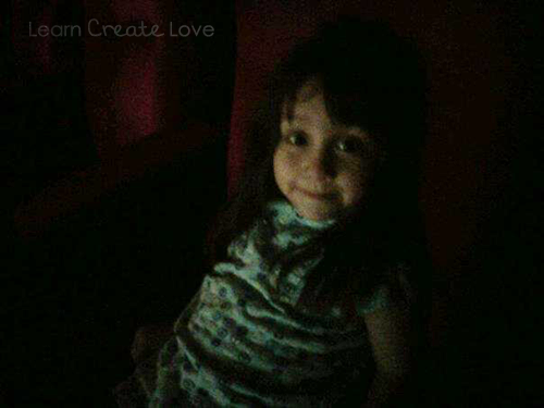 Daddy got off of work early today so we went to the movies to see Big Miracle. Really cute and sweet story. Lorelai liked it and did pretty good for most of the movie.